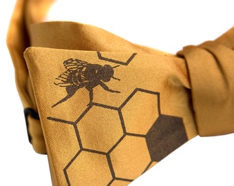 Bee Hive Self Tie Bow Tie. Beekeeper gift. Save the bees, bee lover gift, beekeeping gift, apiary. Honeycomb print bow tie, Honey Bee Print