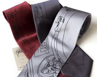 Record Player Necktie. Turntable tonearm silkscreen print men's tie. Dj gift, music lover gift. Choose narrow or standard size tie.