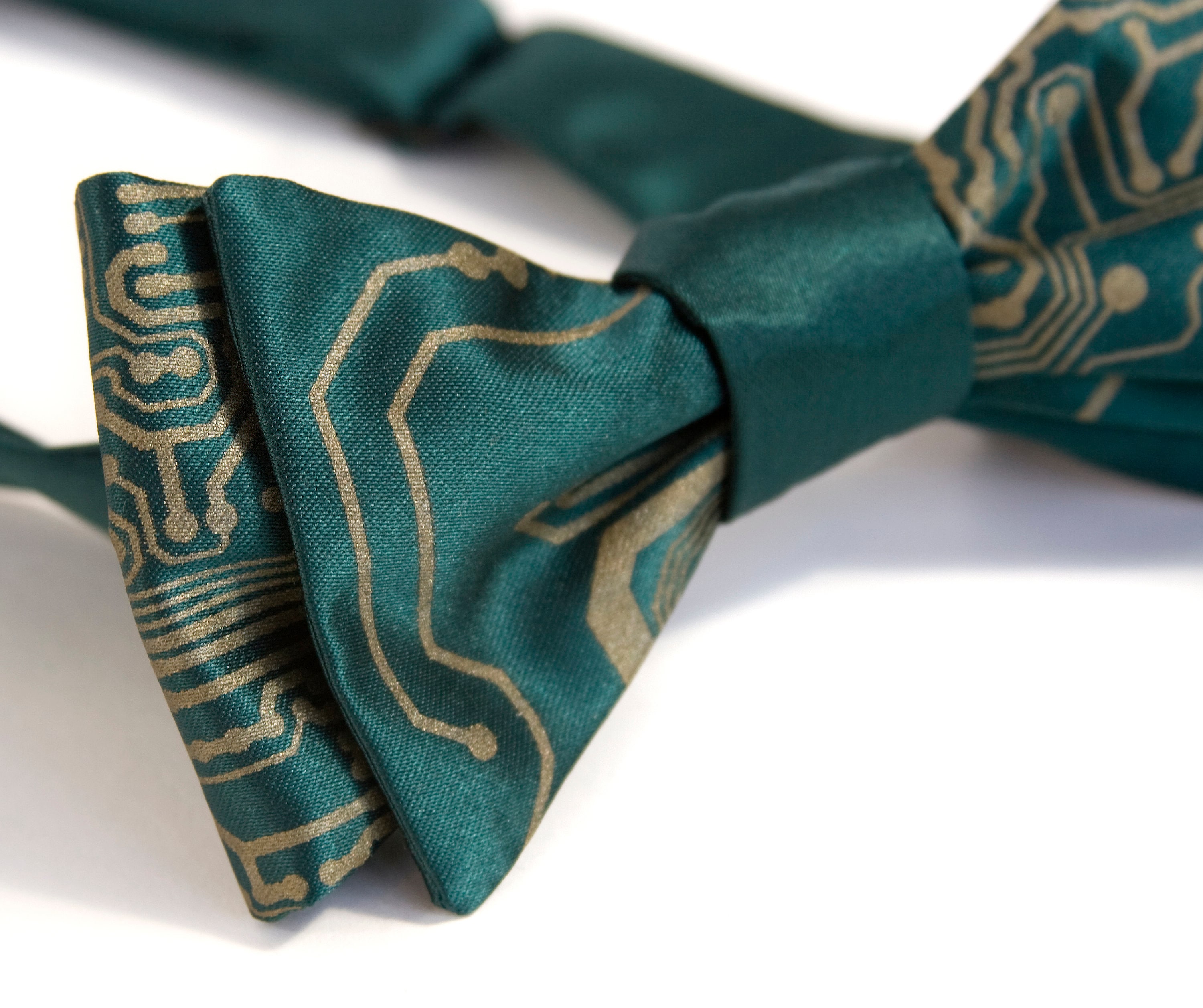 Circuit Board Bow Tie. Circuit Board Print Men's Bow Tie. Computer ...