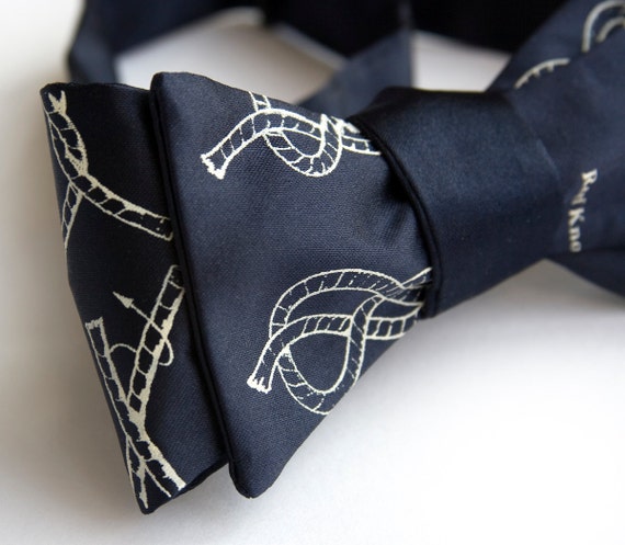 Knot tying diagram bow tie. Navy blue bow tie & more.