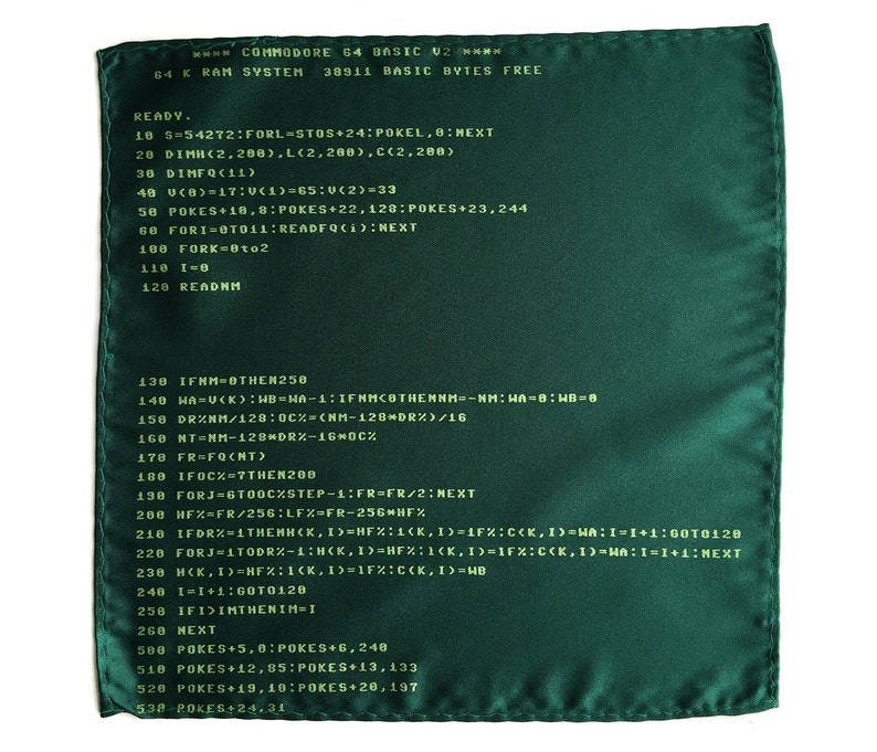 Puede incluir: Una pantalla verde con texto blanco que muestra c&oacute;digo Commodore 64 BASIC U2. El texto dice "64 K RAM SYSTEM 38911 BASIC BYTES FREE" e incluye una serie de l&iacute;neas de c&oacute;digo.