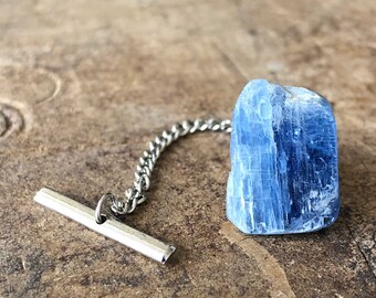 Blaue Kyanit Krawattennadel, Krawattennadel mit blauem Kyanit. Etwas Blaues, Herren Krawattenklammer, für den Bräutigam. Blaue Hochzeitsaccessoires, Ehemann Geschenk