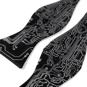 Circuit Board bow tie. Self tie bow tie, freestyle & adjustable. Geek gift, electrical engineer gift, computer science graduation gift image 2