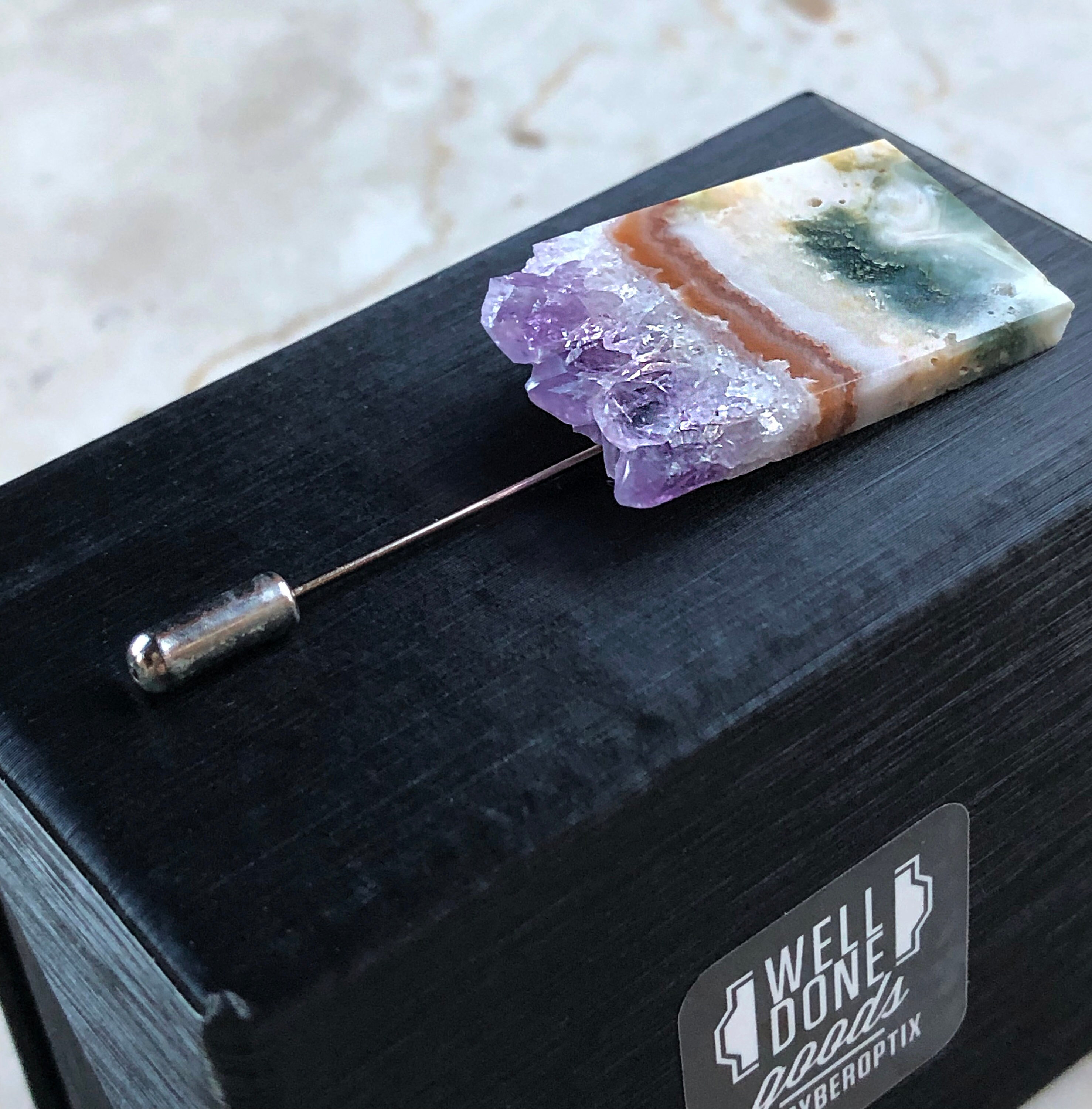 Geode Slice Brooch. Druzy Amethyst Agate Slice Lapel Pin, Polished Stone Hat Pin, Crystal Stick Pin, Scarf Pin, gift for her, gift for him