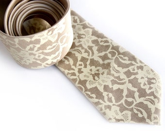 Boudoir Lace necktie. Floral lace wedding necktie. Ties for wedding, wedding ties floral, wedding tie set for groomsmen. Mens silkscreen tie