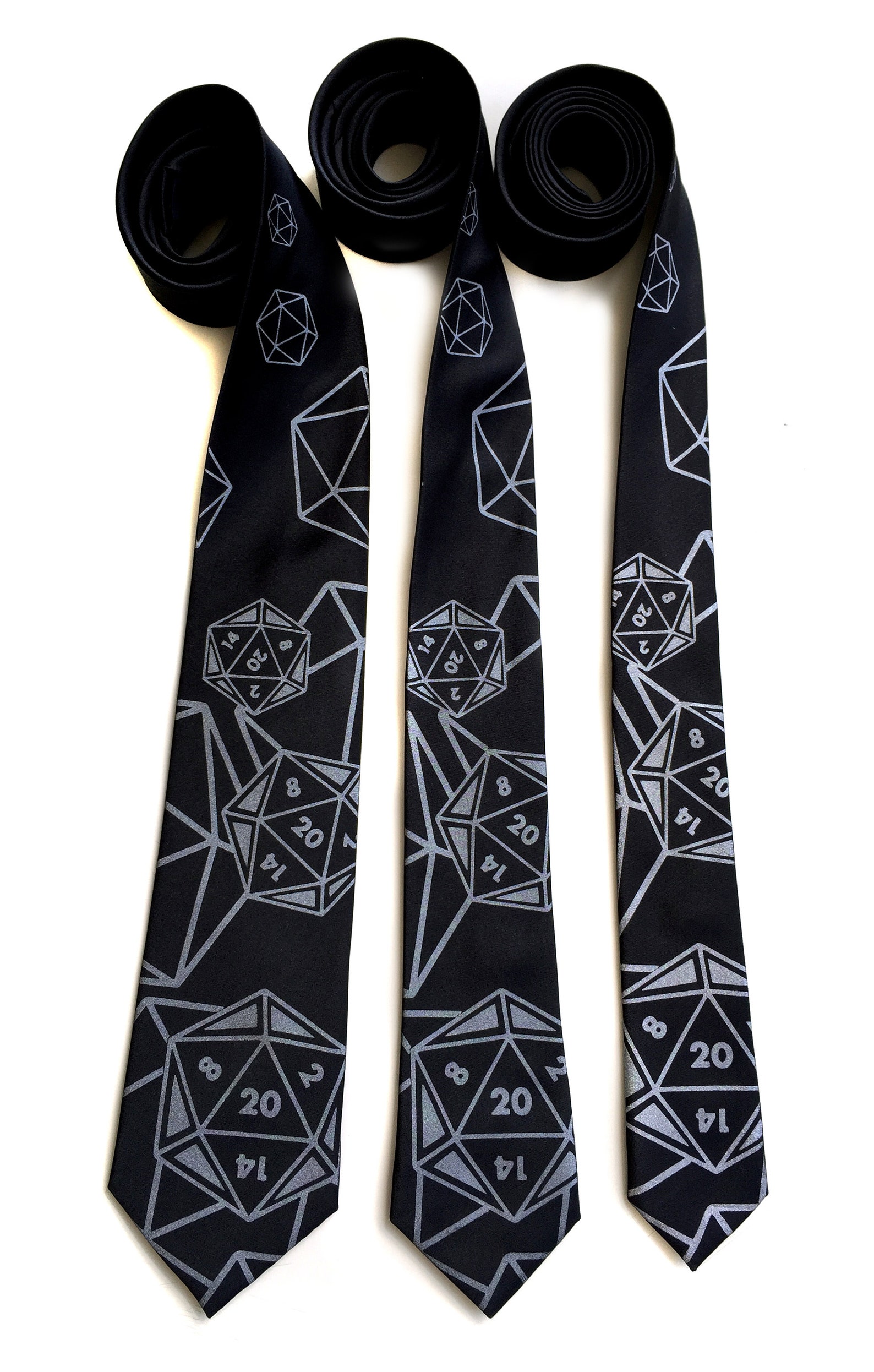 dungeons and dragons tie