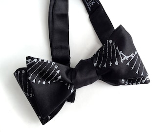 DNA bow tie. As seen on Bill Nye! Self tie men's bow tie. Choose from black bow tie & many more. Science ties, geek chic fashion.