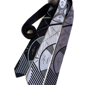 TV Test Pattern necktie. Television broadcast sign off men's tie. Television producer, tv writer gift. TV reviewer. Nostalgia fan gift. image 2