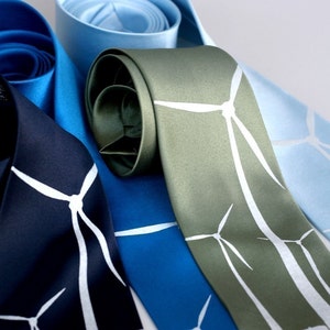 Windkraftanlage Krawatte. Umweltaktivist Geschenk, Herren Satin Krawatte. Alternative Energie, Klimawandel, Windbauer Geschenk.