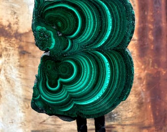 Malachite Bolo Tie – Natural Live-Edge, Green Gemstone Bola Necklace. Rock Collector Jewelry for Men, Texas Western Wedding or Geology Gift