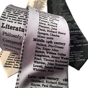 Literary Necktie. Dewey Decimal library classification for Literature. English teacher, librarian, writer, bookworm, author, reading gift.
