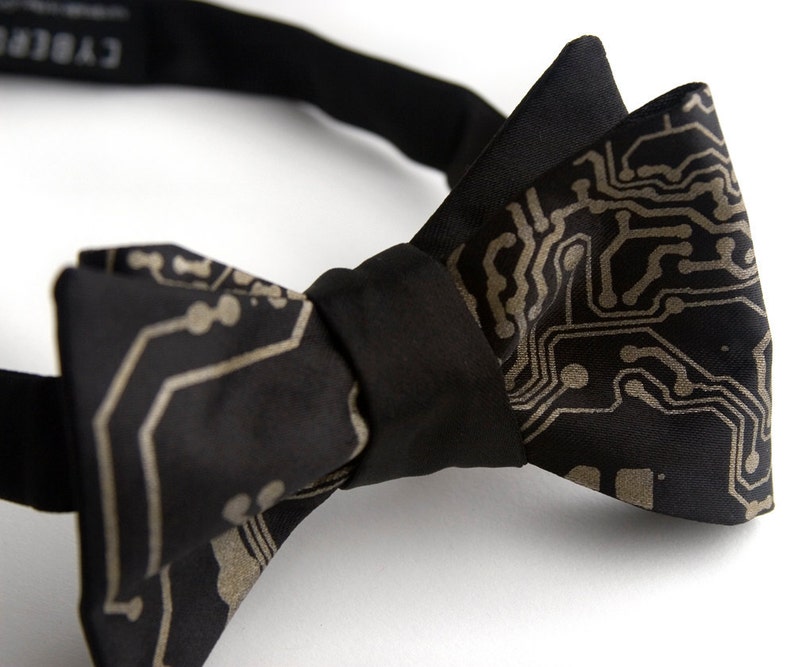 Circuit Board bow tie, self tie bow tie. Computer science graduation gift, creative black tie, geek wedding bow tie, winter formal, prom image 2