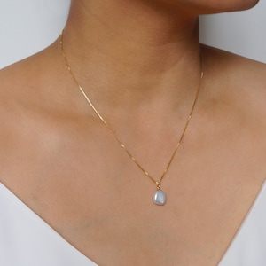 Collar de oro con perla barroca (Sirene) // Collar relleno de oro de 14 quilates // Joyería nupcial // Joyería delicada hecha a mano // Piedra de nacimiento de junio