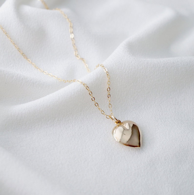 Silver Heart Necklace Calan // Silver Heart Pendant // Gift for her // Minimalist jewelry image 3