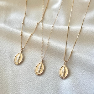 Petite Blessed Mother Virgin Mary Gold Coin Medallion Small Necklace (Mary Pico) // 14K Gold filled // Gold Coin Jewelry / Religious Jewelry