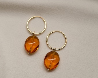 Pendientes de aro de vidrio prensado de oro // Regalos para ella // Pendientes hechos a mano // Joyería minimalista