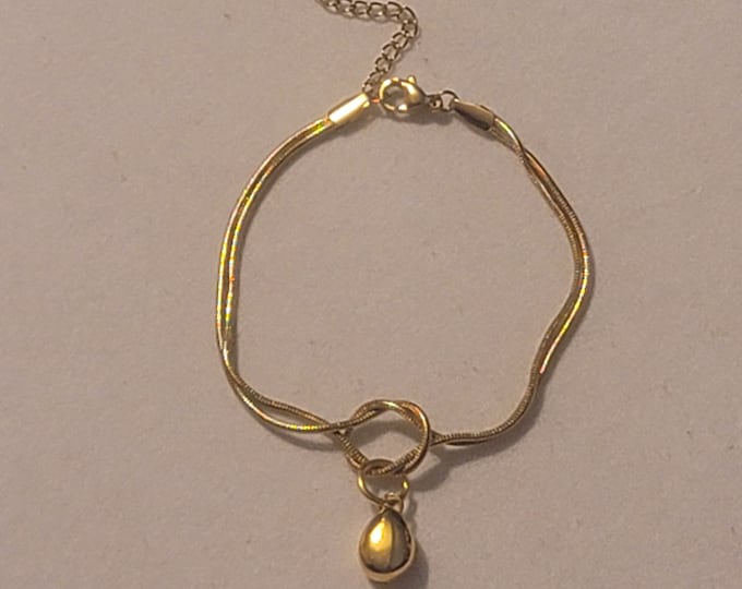 Gold Teardrop Cremation Urn Bracelet, Cremation Jewelry, Memorial Jewelry, Urn Bracelet, Urn Jewelry, Teardrop Chain Bracelet,  Bracelet