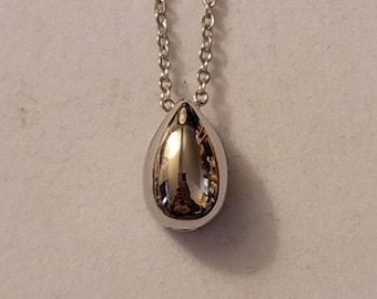 Silver Teardrop Urn Necklace: Cremation Jewelry for Ashes