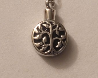 Collana con urna cineraria "Albero della Vita" in argento