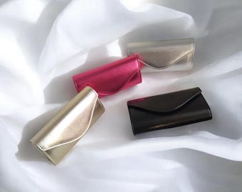 Metallic Faux Leather Envelope Clutch: Evening Party Handbag