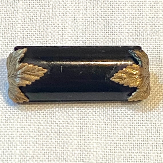 Unique Vintage Brooch/Pin made of Black Rectangula