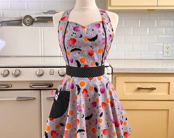 The MAGGIE Vintage Inspired - Halloween Ghost and Owls - Full Apron