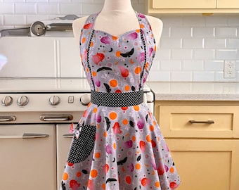 The MAGGIE Vintage Inspired - Halloween Ghost and Owls - Full Apron