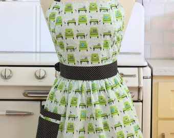Retro Apron Green Chairs - CHLOE