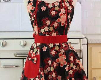 Retro Apron Flowers on Black MAGGIE