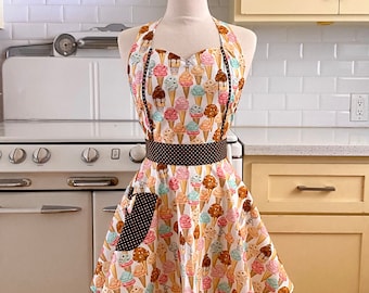 The MAGGIE Vintage Inspired - Ice Cream Cones on White - Full Apron