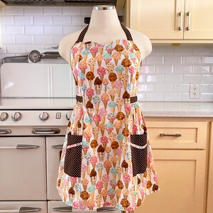 Retro Apron Plus Size Sweetheart Neckline - Ice cream Cones on White - BETTY