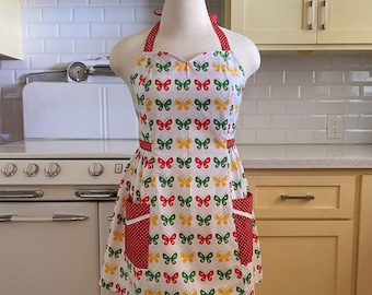 Retro Apron Plus Size Sweetheart Neckline - Butterflies on White - BETTY