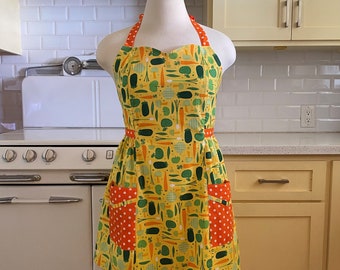 Retro Apron Plus Size Sweetheart Neckline - Carrots, Veggies on Yellow - BETTY