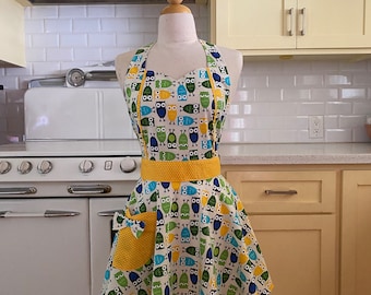 Retro Apron - Owls with Yellow - MAGGIE
