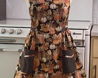 Betty Plus Size Retro Apron - Pumpkins on Brown