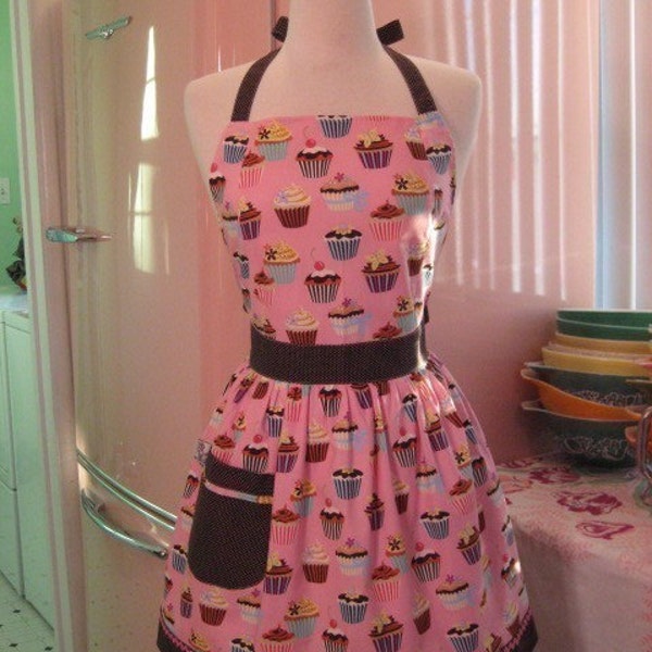 the CHLOE Vintage Inspired Pink Cupcake with Brown Contrast Aprons