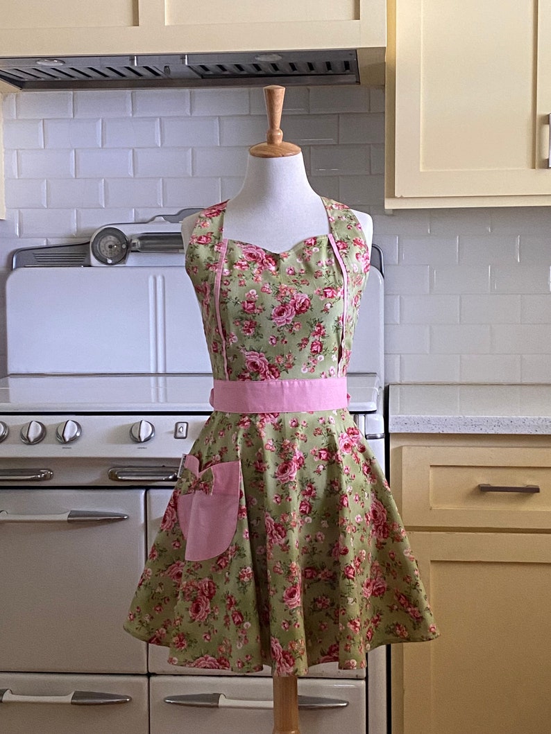 The MAGGIE Pink Floral on Green Vintage Inspired Full Apron image 1