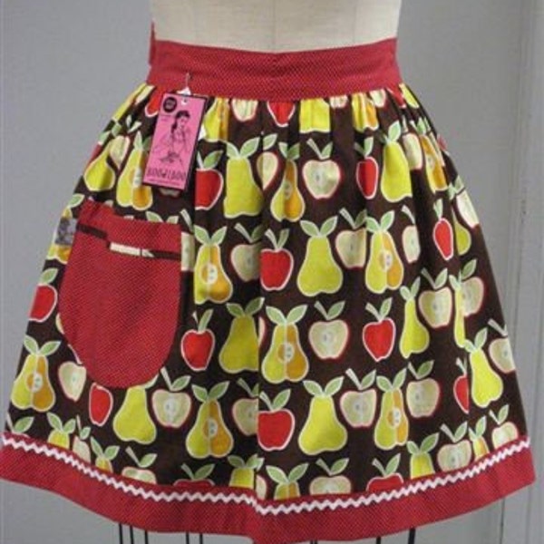 Vintage Inspired Pear and Apple Half Apron