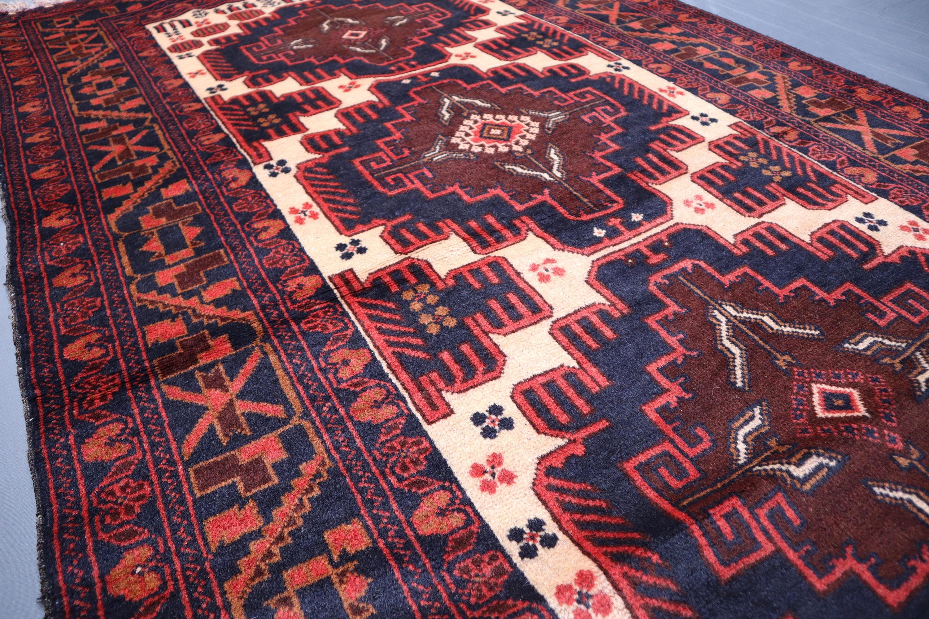 バルーチ　手織りラグ　アフガニスタン製 アフガニスタン・バルーチ 1970s | 手織り絨毯 - vintagecarpet