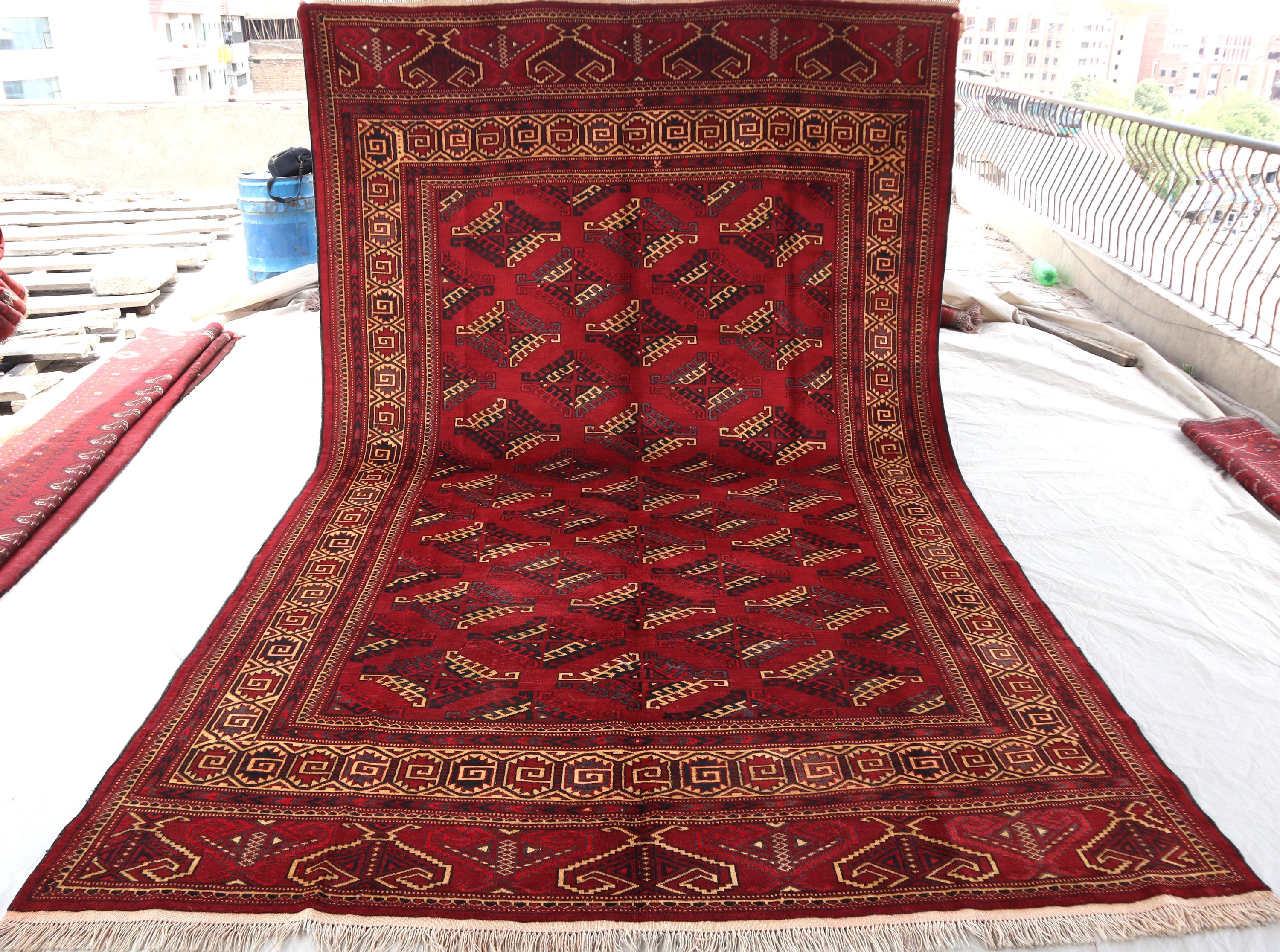 ヴィンテージ トルクメン ヤムード ブハラ ラグ：7x11 レッド ハンド