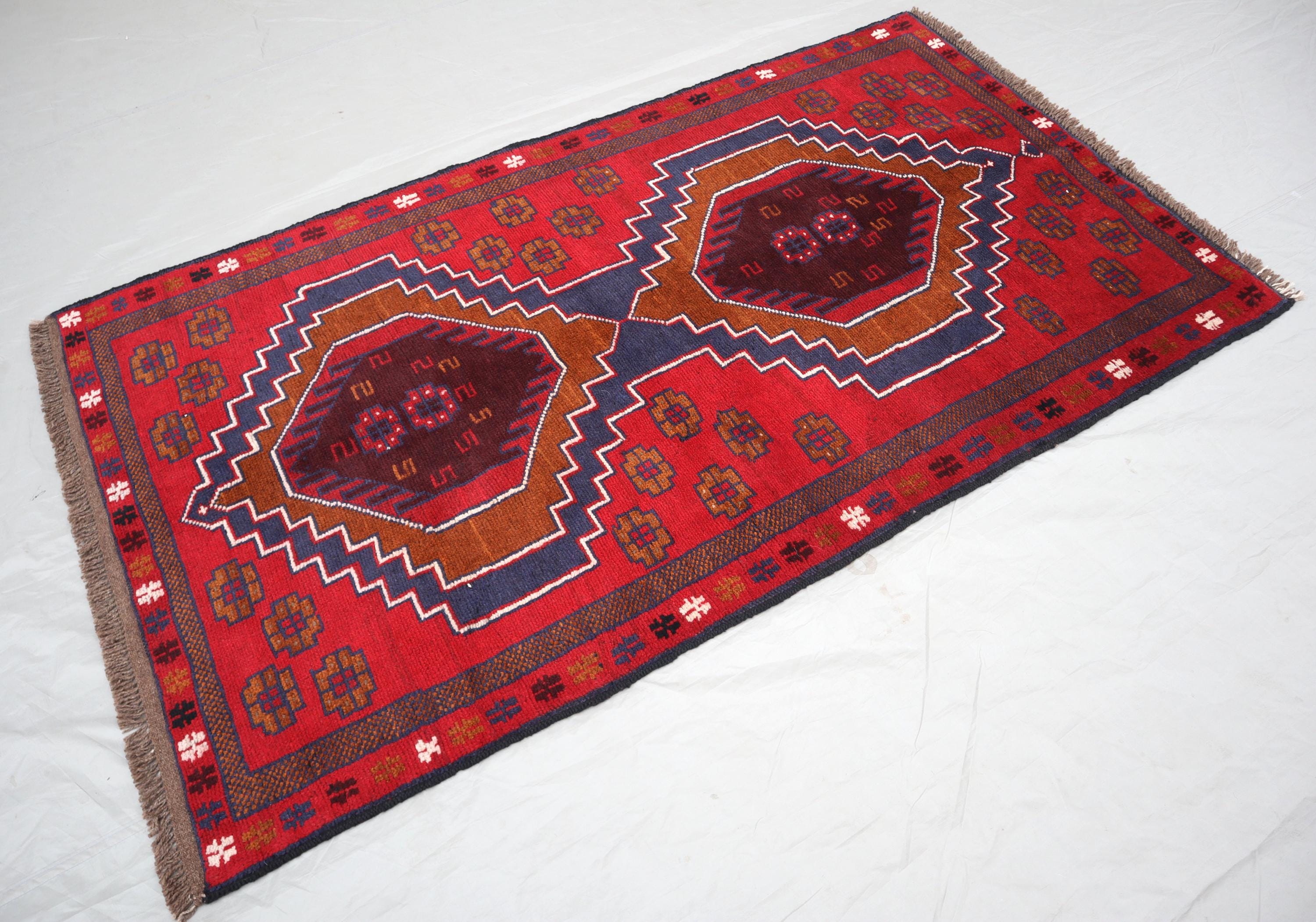ArtisanCarpets - Etsy 日本