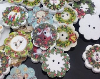 Scalloped Christmas Buttons  set of 10 / P
