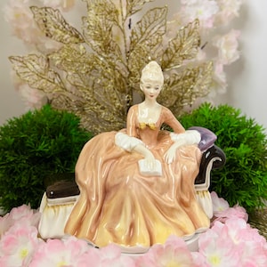 REVERIE - Royal Doulton