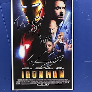 アイアンマン - キャスト3名のサイン入り映画ポスター COA 認証済み