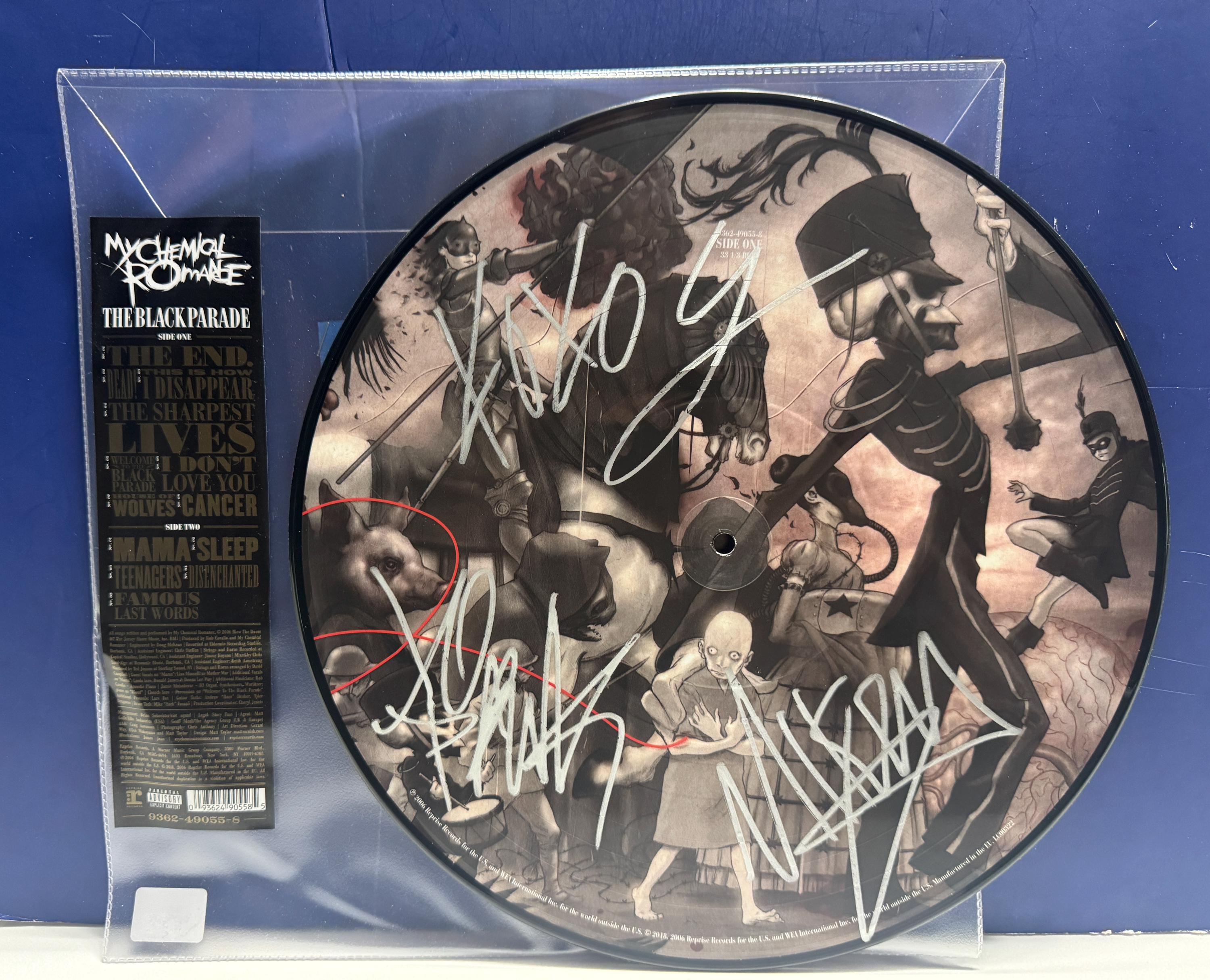 My Chemical Romance - the Black Parade - New Signed by Gerard Way