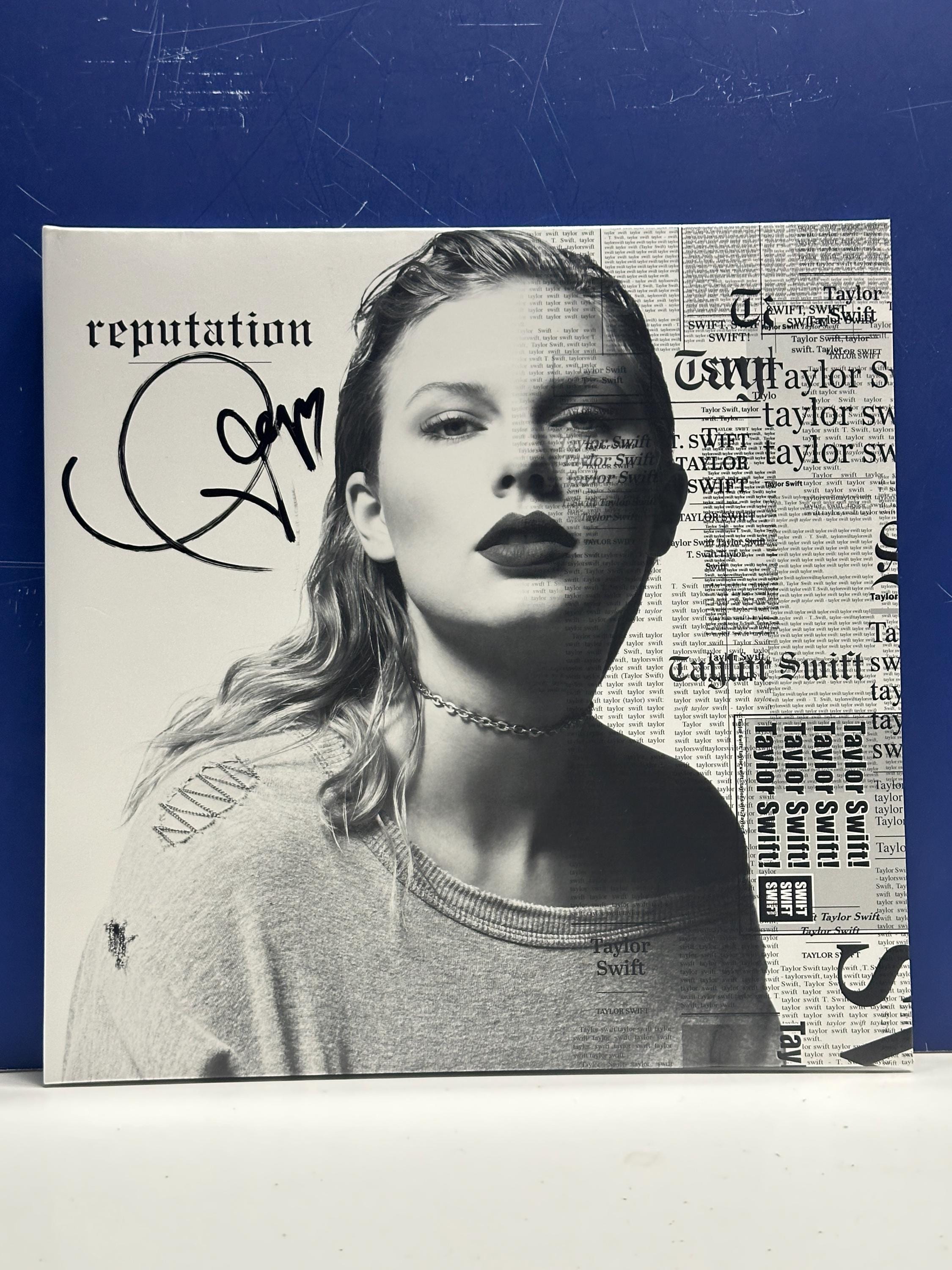 Taylor swift  reputation 直筆サイン il_fullxfull.7416414678_j3xg.jpg