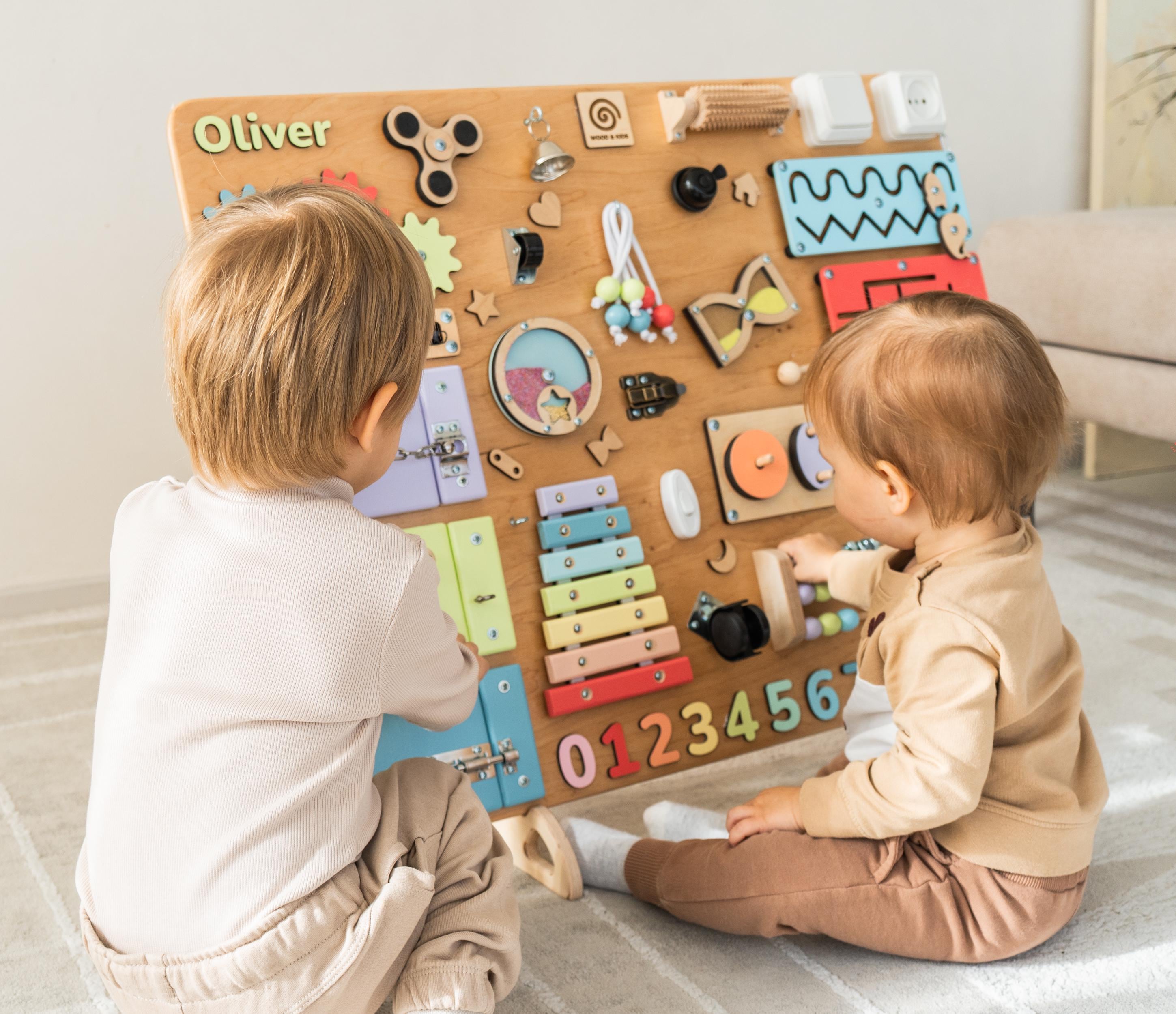 TenFans Busy Board Jouet Montessori sensoriel pour autisme, pour enfants de 1, 2, 3, 4, 5 ans, pour apprendre la motricité fine, voiture, avion