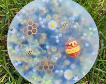 Honeybee Silicone Picking Pad Fidget Toy for stress relief, skin picking, and Dermatillomania. ADHD Autism. Honeysuckle scented.