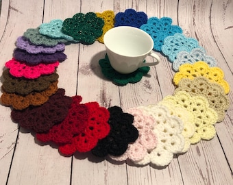 Posavasos de flores de crochet | Posavasos coloridos hechos a mano | Tapete floral para taza | Regalo de inauguración de la casa (Reino Unido) | Decoración de mesa bohemia | Individual o en juego