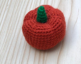 Calabaza de crochet hecha a mano: pieza única y acogedora para tu decoración de Halloween Calabaza de crochet hecha a mano.
